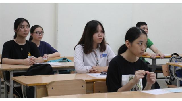 CHÍNH THỨC: Hà Nội thay đổi lịch và thời gian thi vào lớp 10 năm 2021